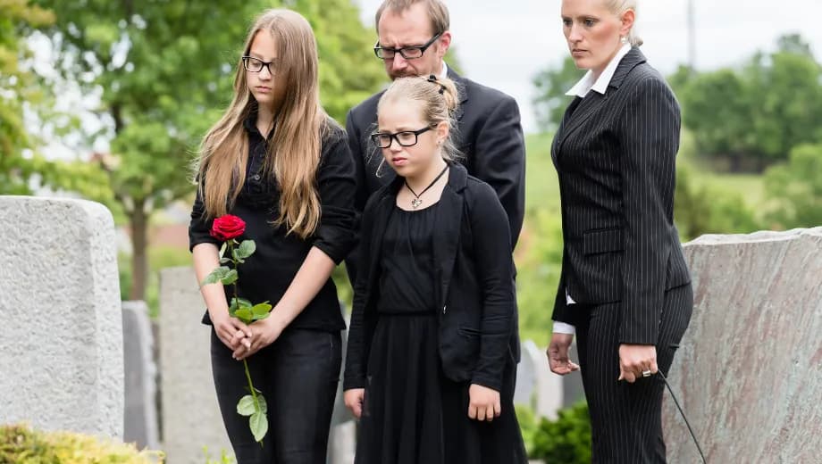 Before You Click Send: 7 Questions to Ask When Sending Sympathy Flowers