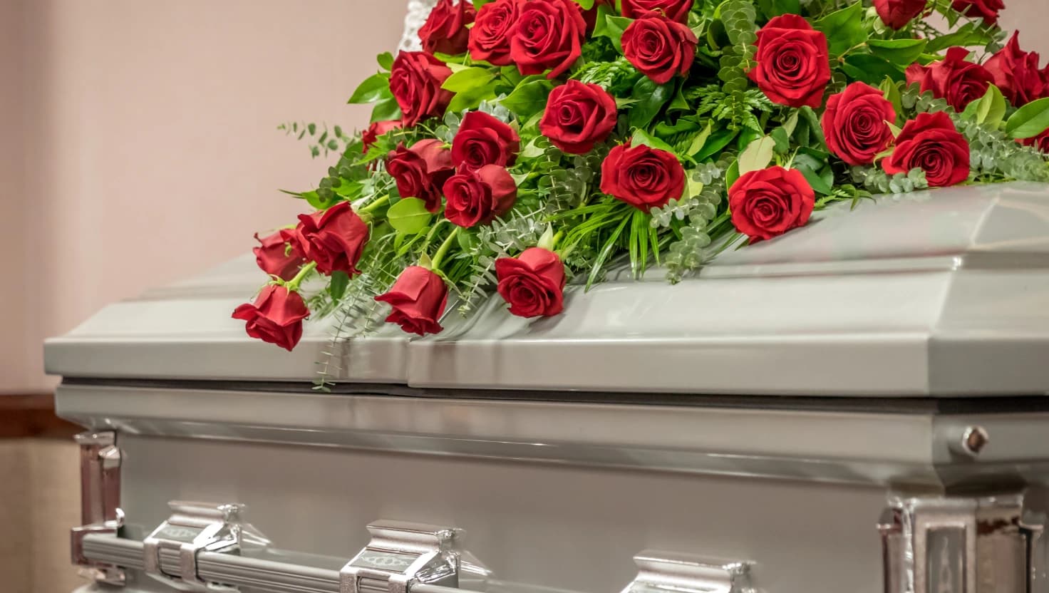 Can I Send Flowers to a Funeral Home?